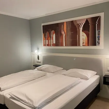 ホテル Jugendstilhotel Trifels アンヴァイラー・アム・トリフェルス