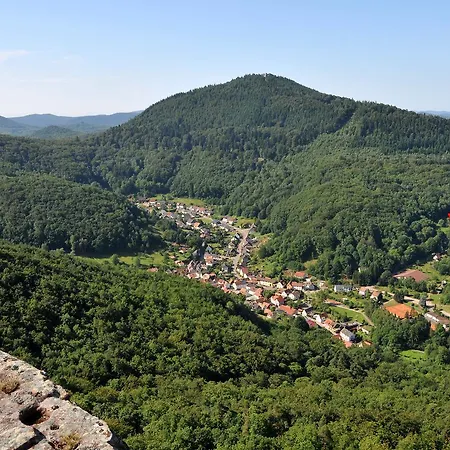 Jugendstilhotel Trifels מלון אנוויילר אם טריפלס