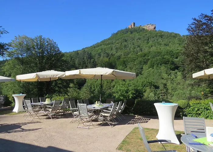 Hotell Jugendstilhotel Trifels 3*